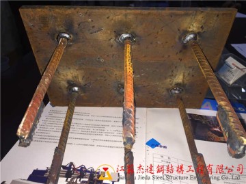 金屬波紋鋼屋頂預(yù)埋件的定義與應(yīng)用